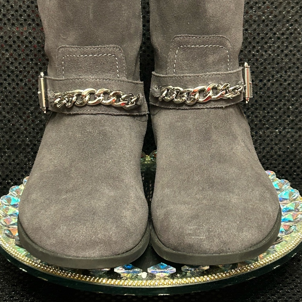 Vionic Orthodic Gray Suede Chain-Embellished Ankl… - image 1